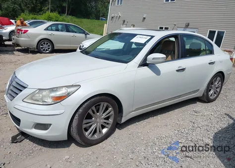 2009 Hyundai Genesis 4.6 z USA, uszkodzony, nr VIN KMHGC46F49U045923